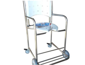 Cadeira para Banho Hospitalar Obeso Com Encosto Plástico e Rodízios Giratórios Cap.150kg
