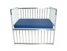 Cama Berço Hospitalar Pediátrico Semi Luxo com Grades Móveis 