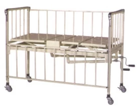 Cama Berço Fawler Semi Luxo Duas Manivelas com Grades Móveis